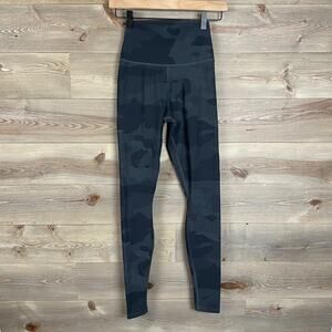 ALO Yoga Camo High Waist Vapor Leggings